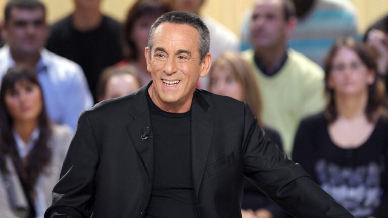 Thierry-Ardisson-sur-le-plateau-du-Grand-Journal-de-Canal-le-25-novembre-2009-2111286