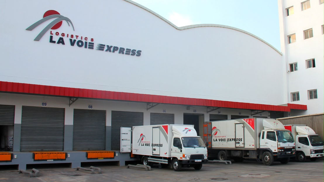Véhicules de livraison de la Voie Express